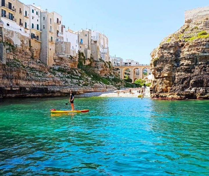 Lama Monachile vista da mare a Polignano a Mare